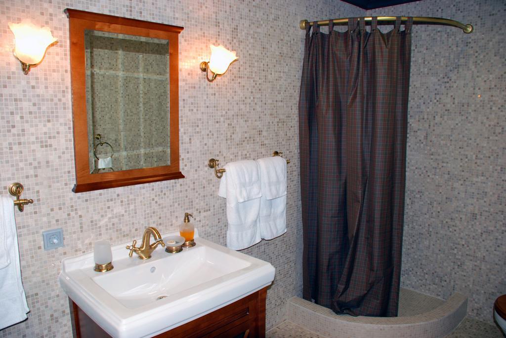 Gogol Hotel Myrhorod Oda fotoğraf